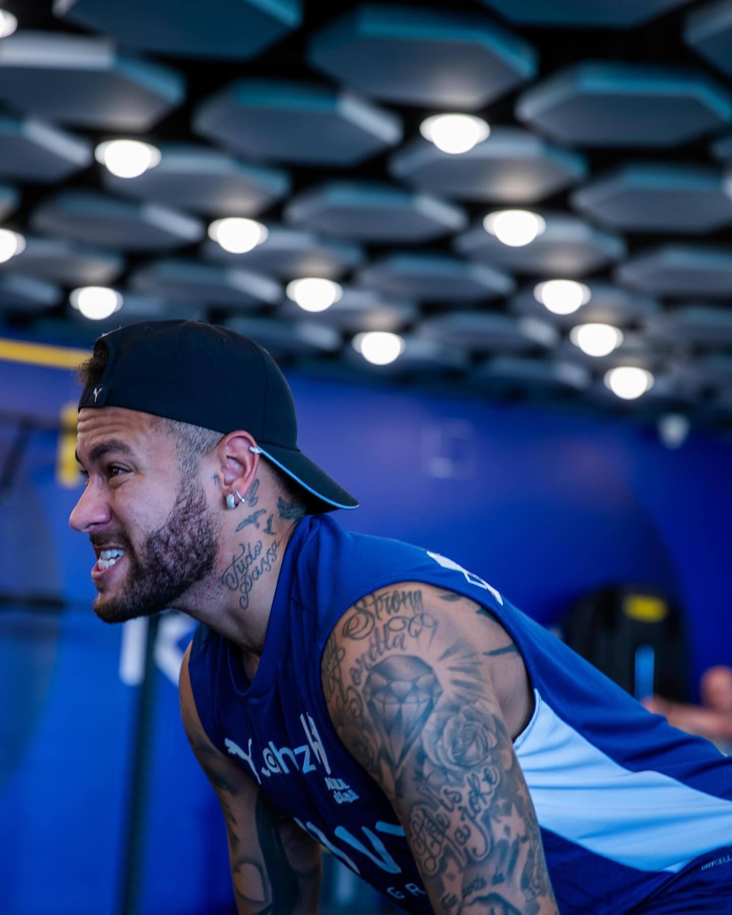 篮球位置五大角色详解（篮球五大位置角色全解析）