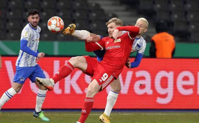 欧洲五大联赛积分榜激烈竞争（欧陆五大联赛积分榜争夺白热化）