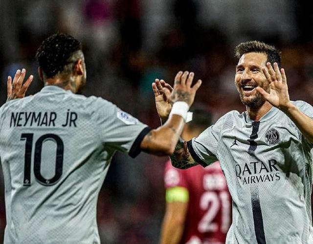 2进2出，再见利物浦！曝英超名帅空降，欧冠功勋离队（双进双出，利物浦迎别离！英超名帅或空降执掌，欧冠功勋将告别）