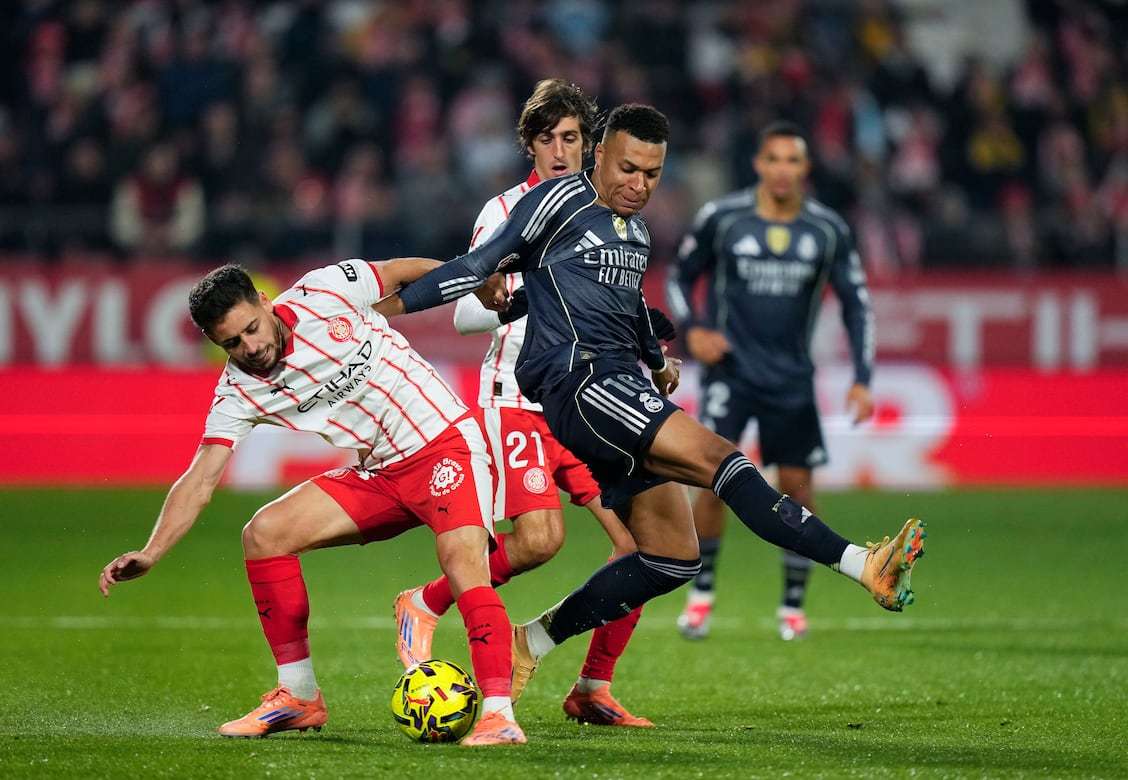 巴萨官方回顾诺坎普翻新前最后一场：12人仍在队内，7人首发（巴萨官方重温诺坎普翻修前最后一战：阵中仍有12人，7人当时首发）