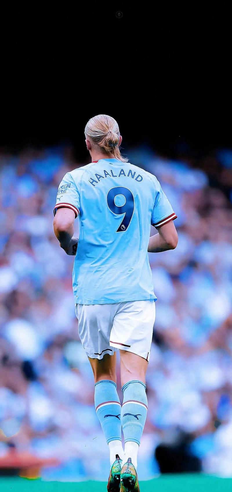 哈维-西蒙斯：我的名字烙印了母亲对巴萨的爱；年少成名并不好（哈维-西蒙斯：我的名字承载母亲对巴萨的深情；少年成名未必是福）