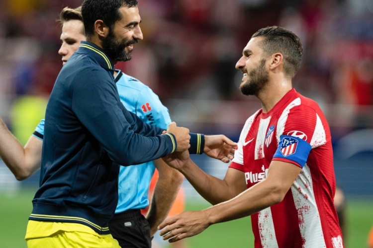 李磊谈足协杯夺冠：老将终会落幕，所以我们特别珍惜这个机会（李磊谈足协杯夺冠：老将终有谢幕日，我们尤为珍惜这次机会）