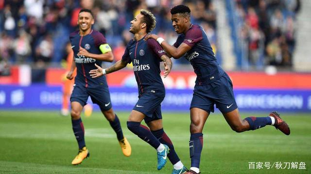 世体：欧足联检查员全面审查诺坎普，确认其可以举办欧冠比赛（世体：诺坎普通过欧足联全面核查，获准承办欧冠赛事）