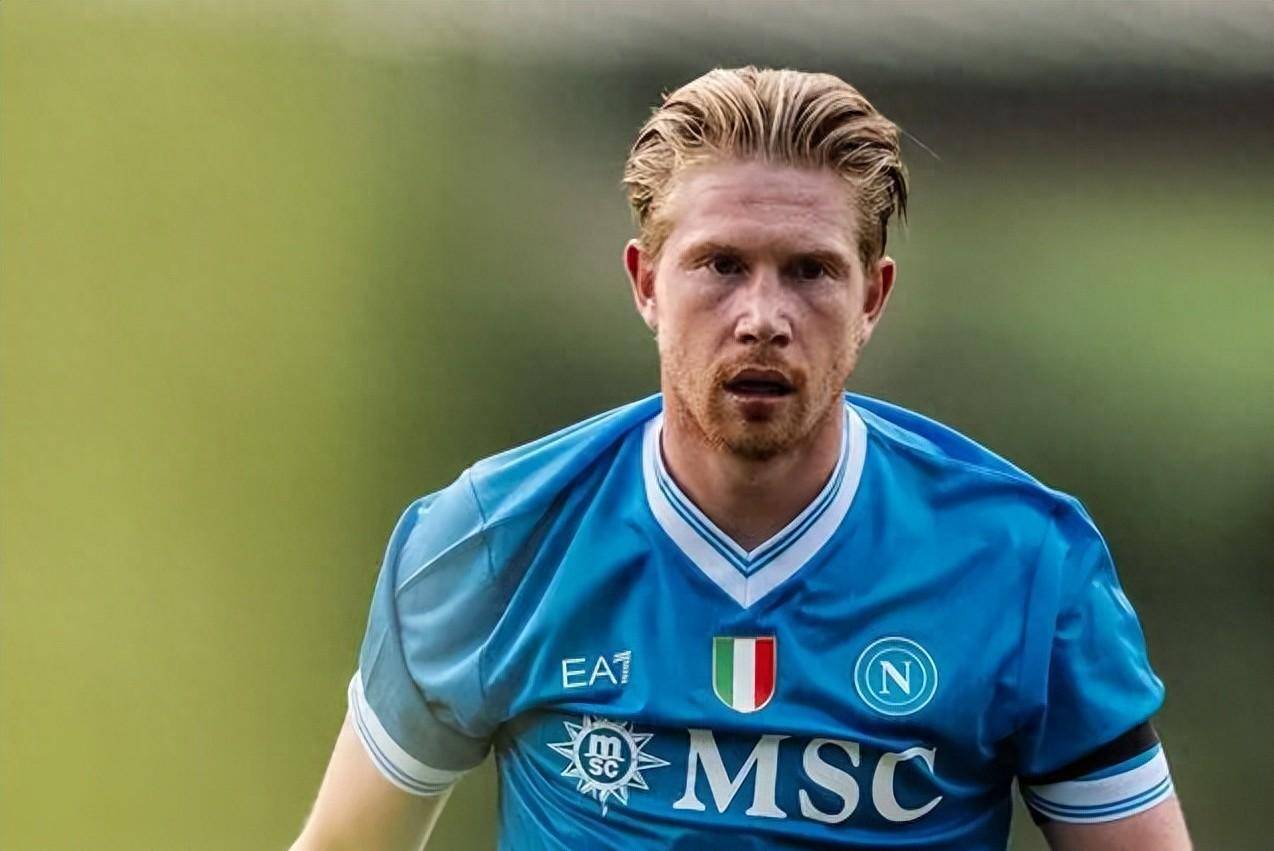 环足奖年度最佳女足球员候选：邦马蒂、普特利亚斯、凯莉在列（环足奖年度最佳女足球员候选名单公布：邦马蒂、普特利亚斯、凯莉入围）